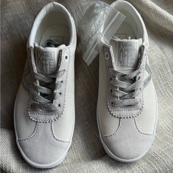 New Women’s Vans Sport Low 'High Shine Grey' Size 5.5 - Picture 2 of 6